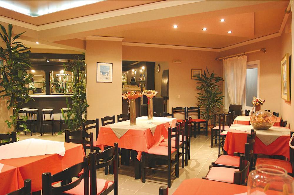 Stalós Hotel Koukouras מראה חיצוני תמונה