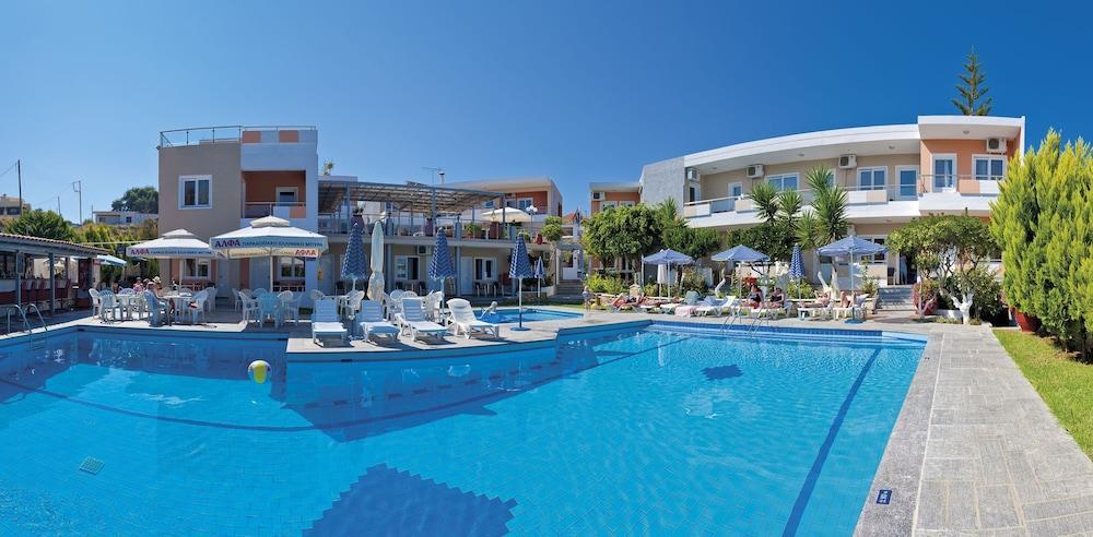 Stalós Hotel Koukouras מראה חיצוני תמונה
