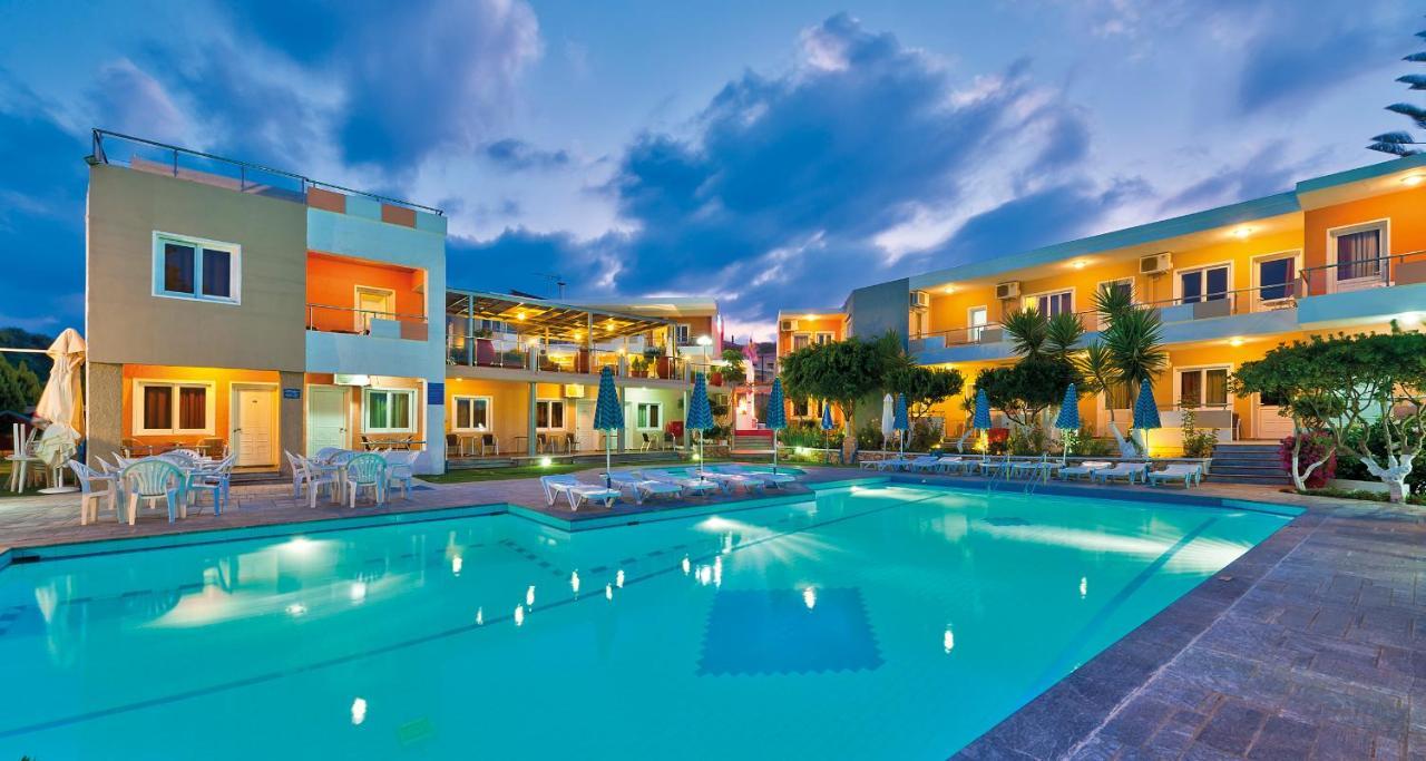 Stalós Hotel Koukouras מראה חיצוני תמונה