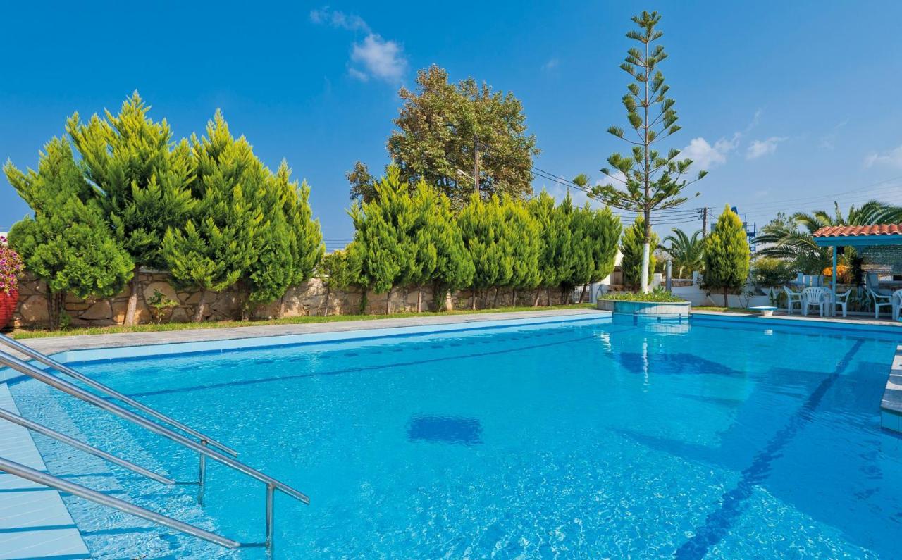 Stalós Hotel Koukouras מראה חיצוני תמונה