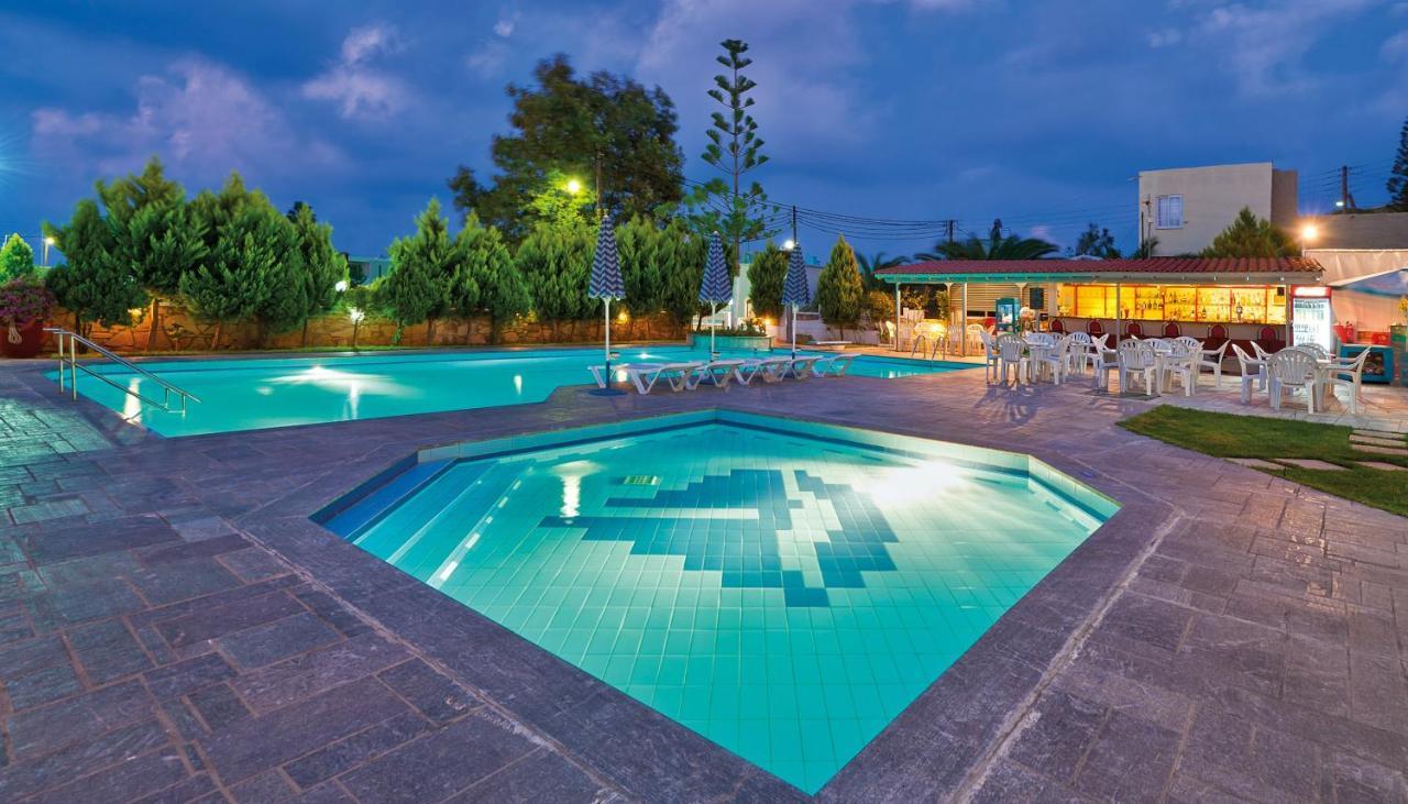 Stalós Hotel Koukouras מראה חיצוני תמונה